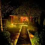 Saunamökki Kurjenrahkan Kansallispuistossa Lomamökit *
