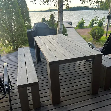 Saunamoekki Kurjenrahkan Kansallispuistossa شاليه Poytya