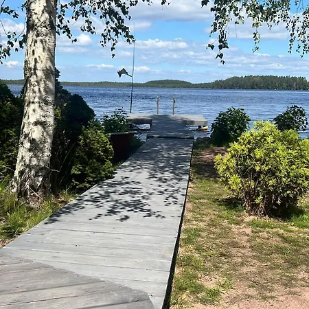 Saunamoekki Kurjenrahkan Kansallispuistossa *