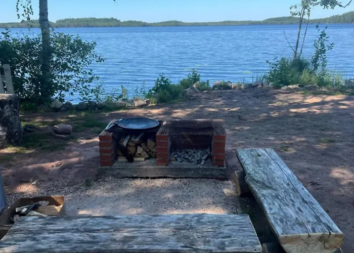 Σαλέ Saunamoekki Kurjenrahkan Kansallispuistossa