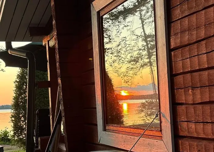 Saunamoekki Kurjenrahkan Kansallispuistossa