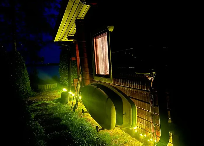 Saunamoekki Kurjenrahkan Kansallispuistossa *